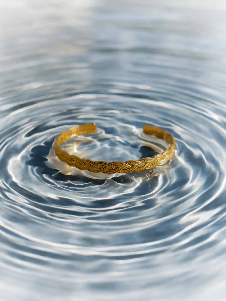 Serene Spark Armcuff - Image 4