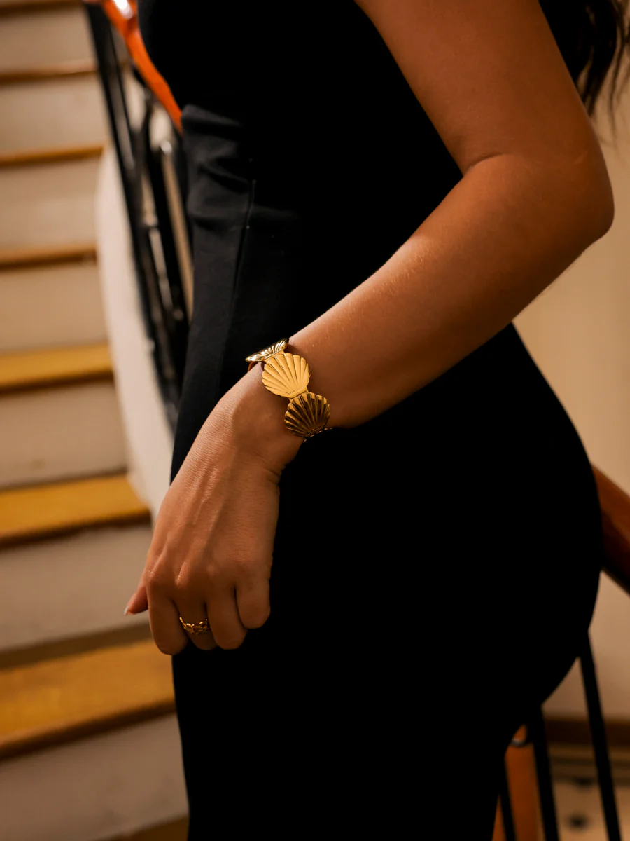 Shell Dream Armcuff - Image 7