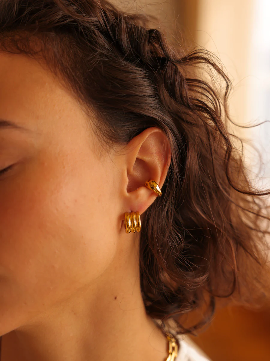 Sleek Curve Earcuff - Image 5
