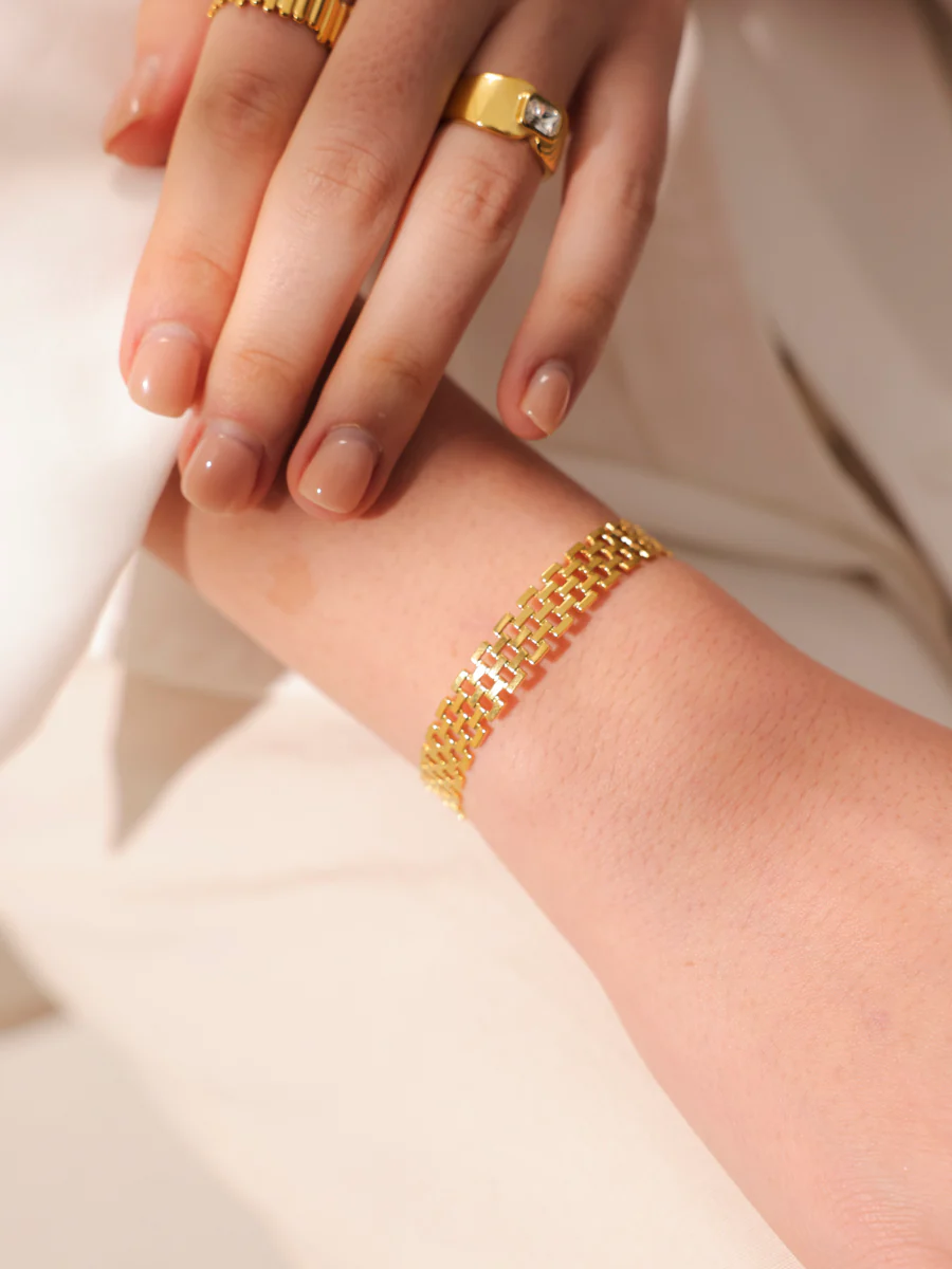 Square Flow Armcuff - Image 3