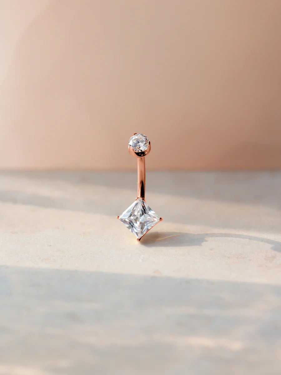 Square Shine Titan Bauchnabelpiercing - Image 6