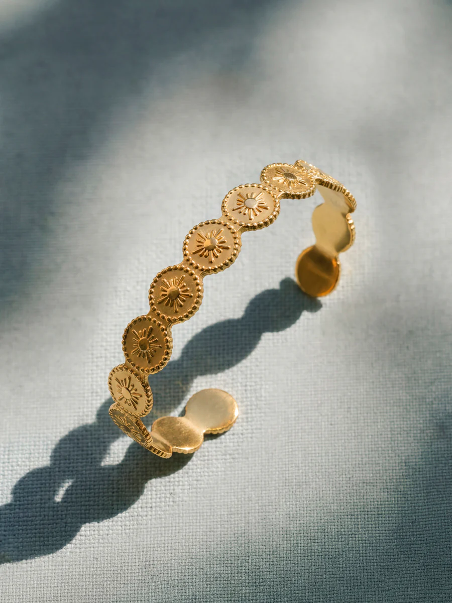 Sunray Disc Armcuff - Image 4