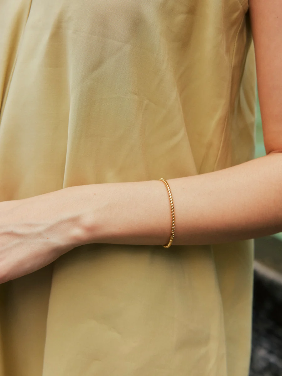Tranquil Arc Armcuff - Image 3