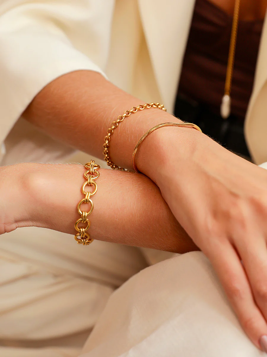 Urban Oval Sleek ARMBAND - Image 3