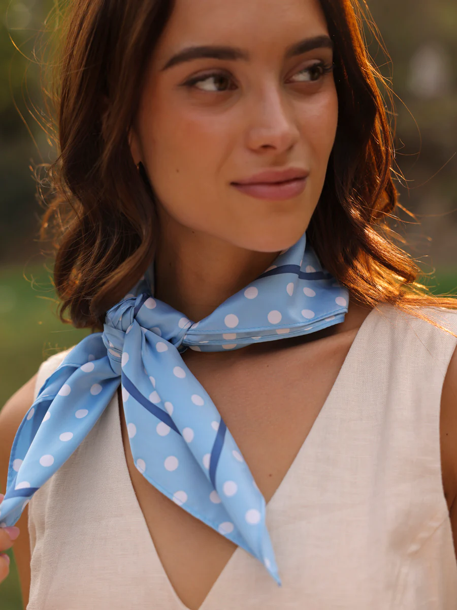 Vintage Dot Blue Tuch - Image 3