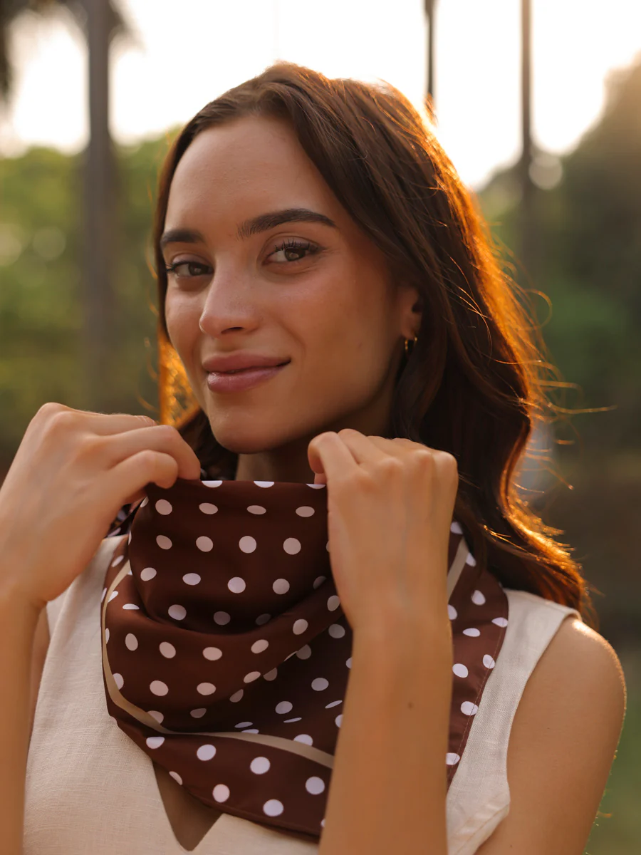 Vintage Dot Brown Tuch - Image 3