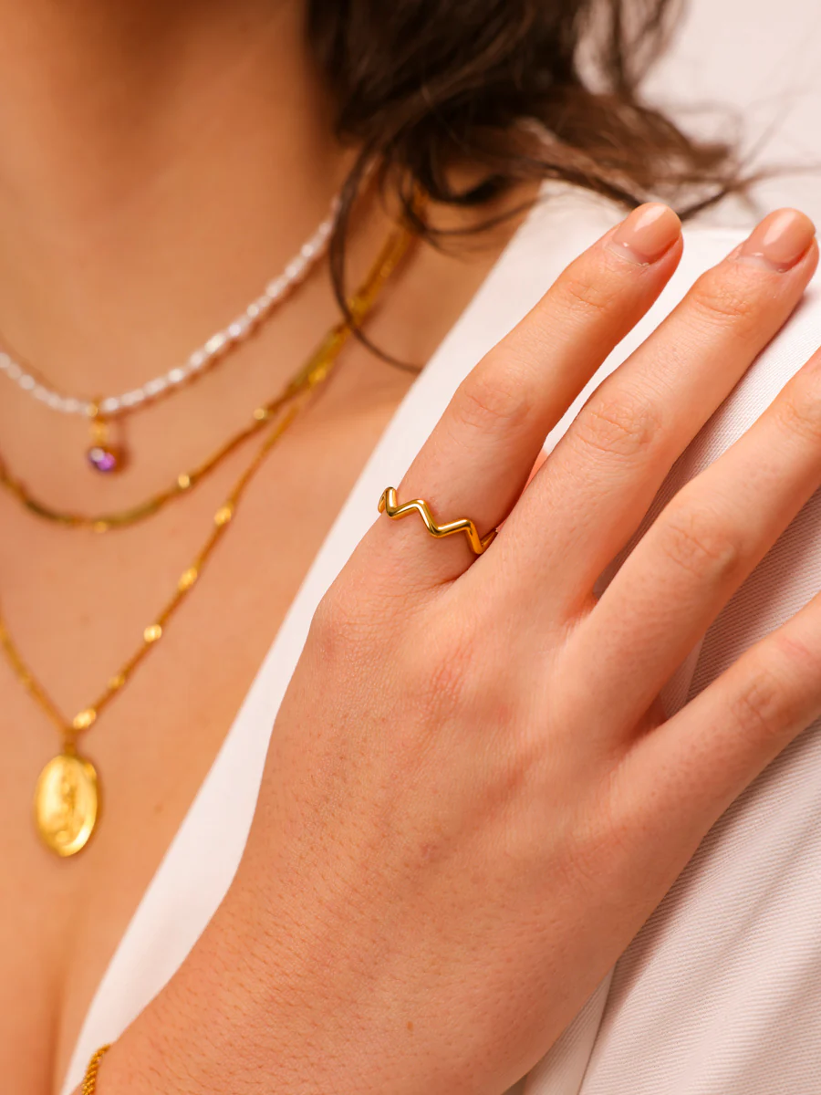 Wave Shaped Ring - Image 2