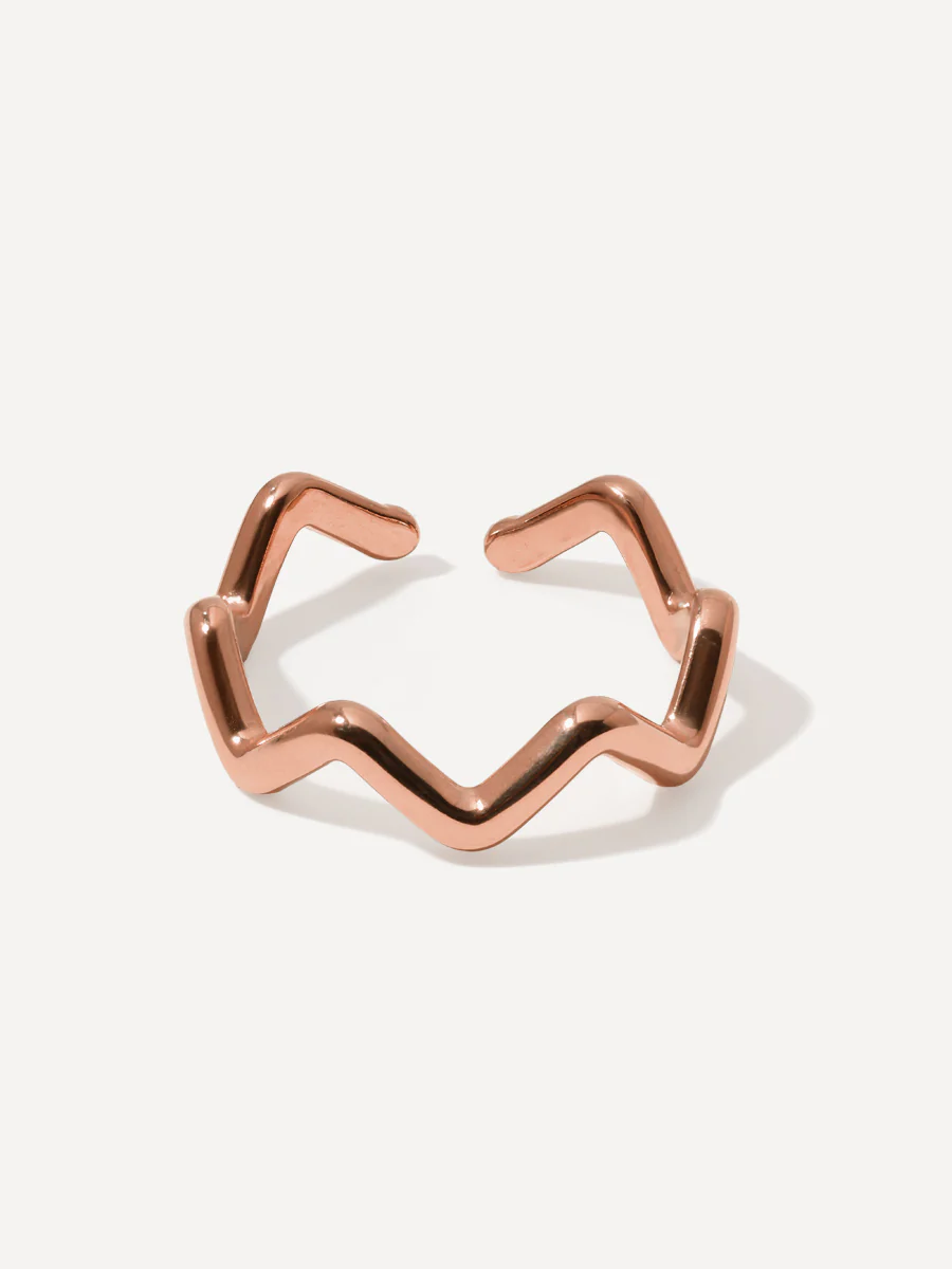 Wave Shaped Ring - Image 9