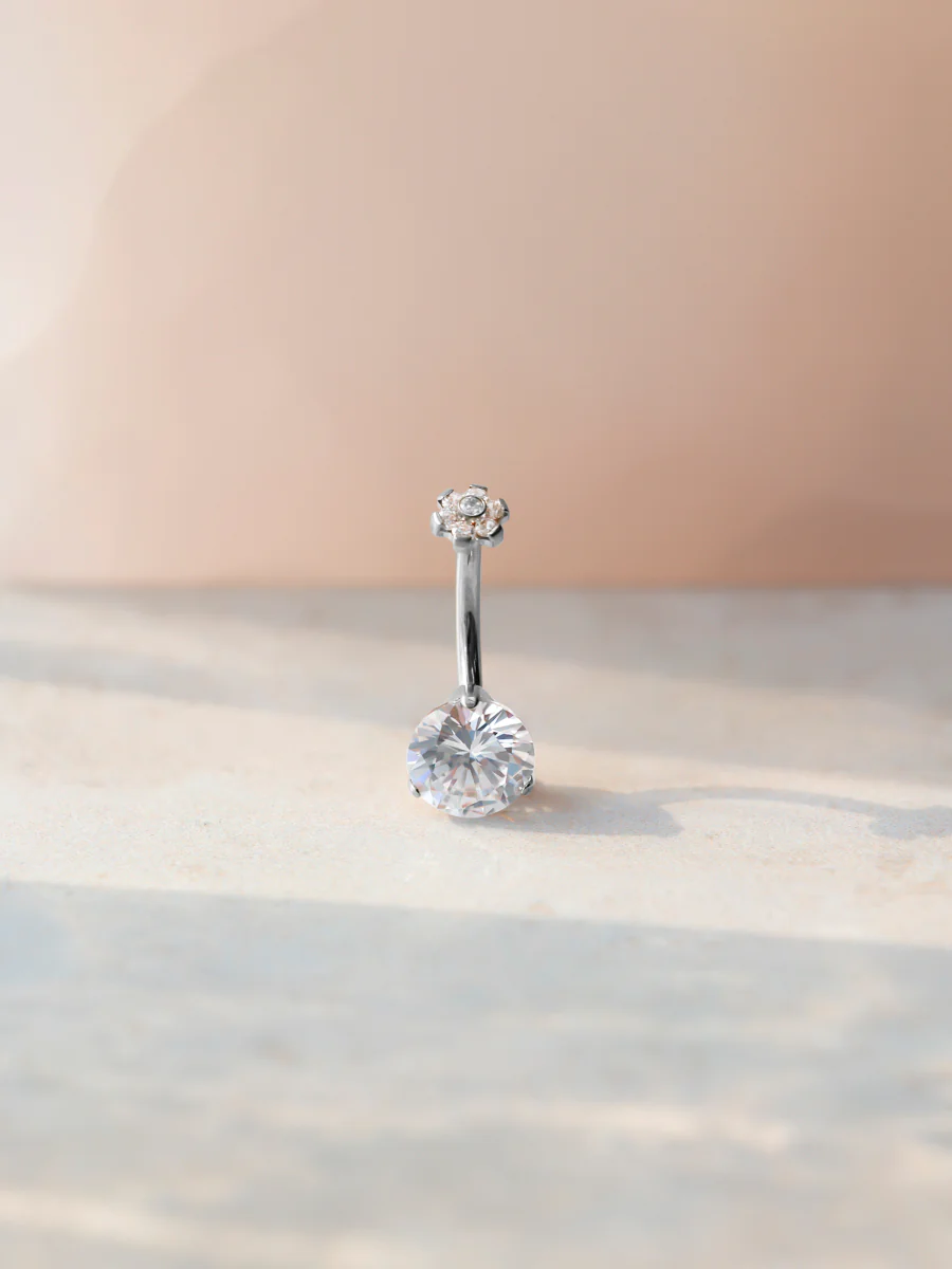 Whisper Petal Pure Titan Bauchnabelpiercing - Image 3